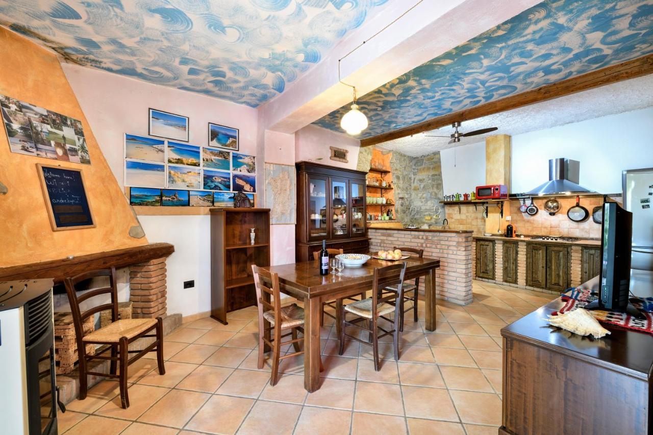Villa Andrebyke à Gergei Extérieur photo